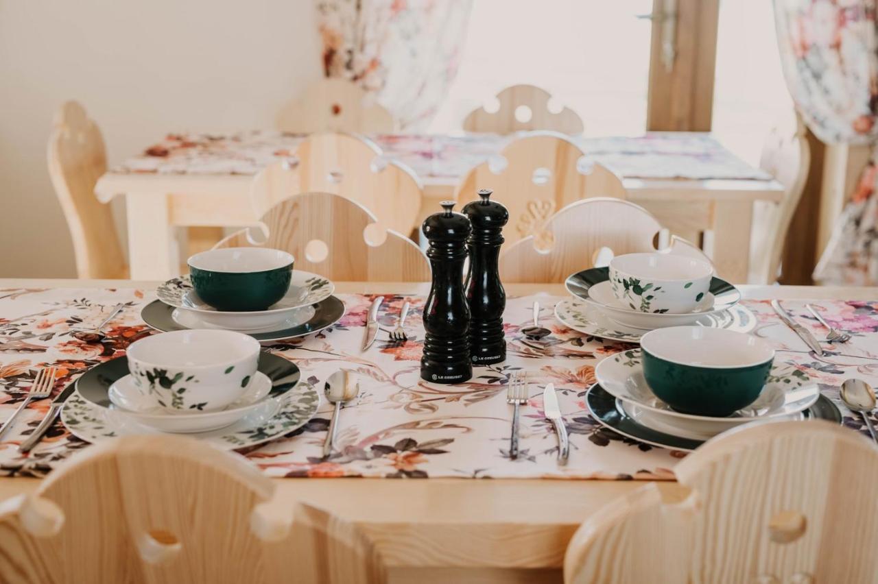 Tarasowka U Zajaca Bed & Breakfast Czerwienne Eksteriør bilde