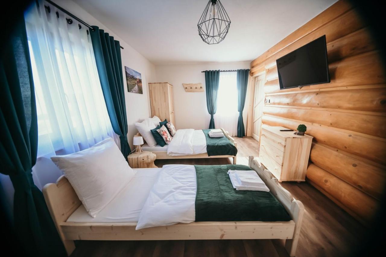 Tarasowka U Zajaca Bed & Breakfast Czerwienne Eksteriør bilde