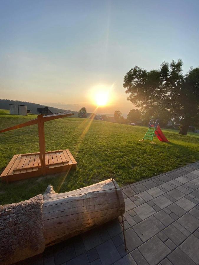 Tarasowka U Zajaca Bed & Breakfast Czerwienne Eksteriør bilde
